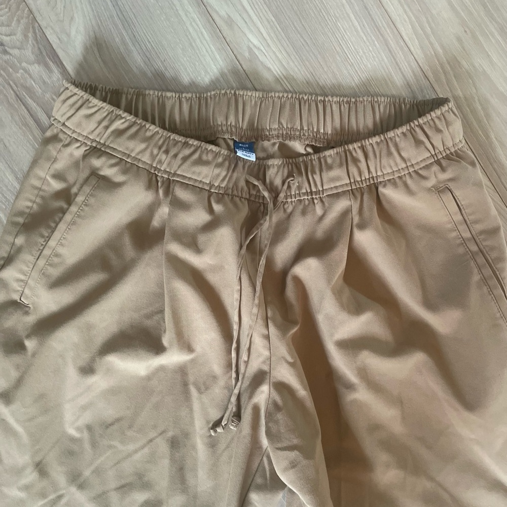 Old Navy Billie pull on Tan Ankle Pants size L petite